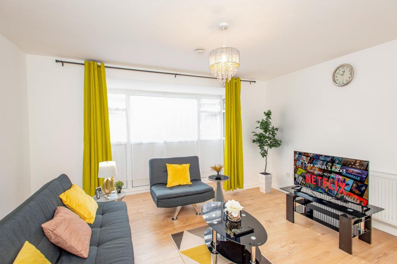 Stunning Four Bedroom House Close To Excel, O2 & Central London With Free Parking Экстерьер фото